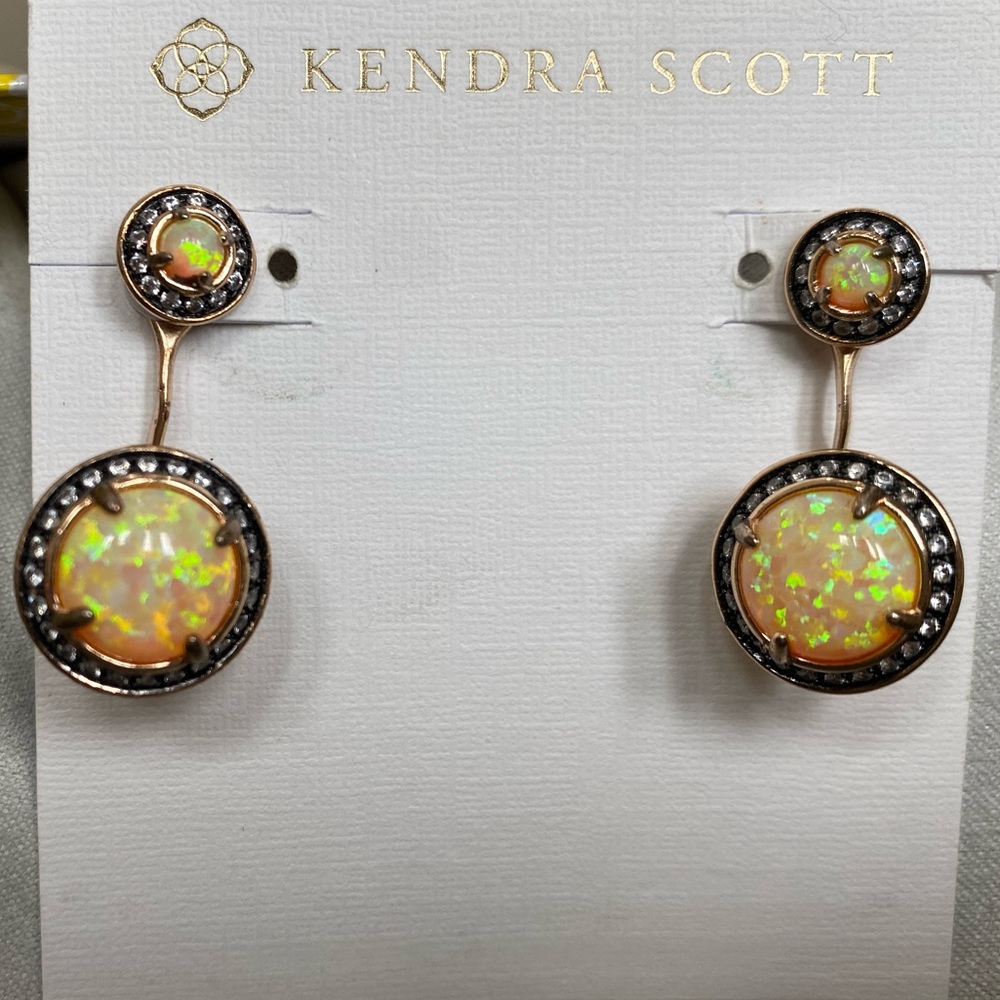 VGU Kendra Scott Camilla Earrings